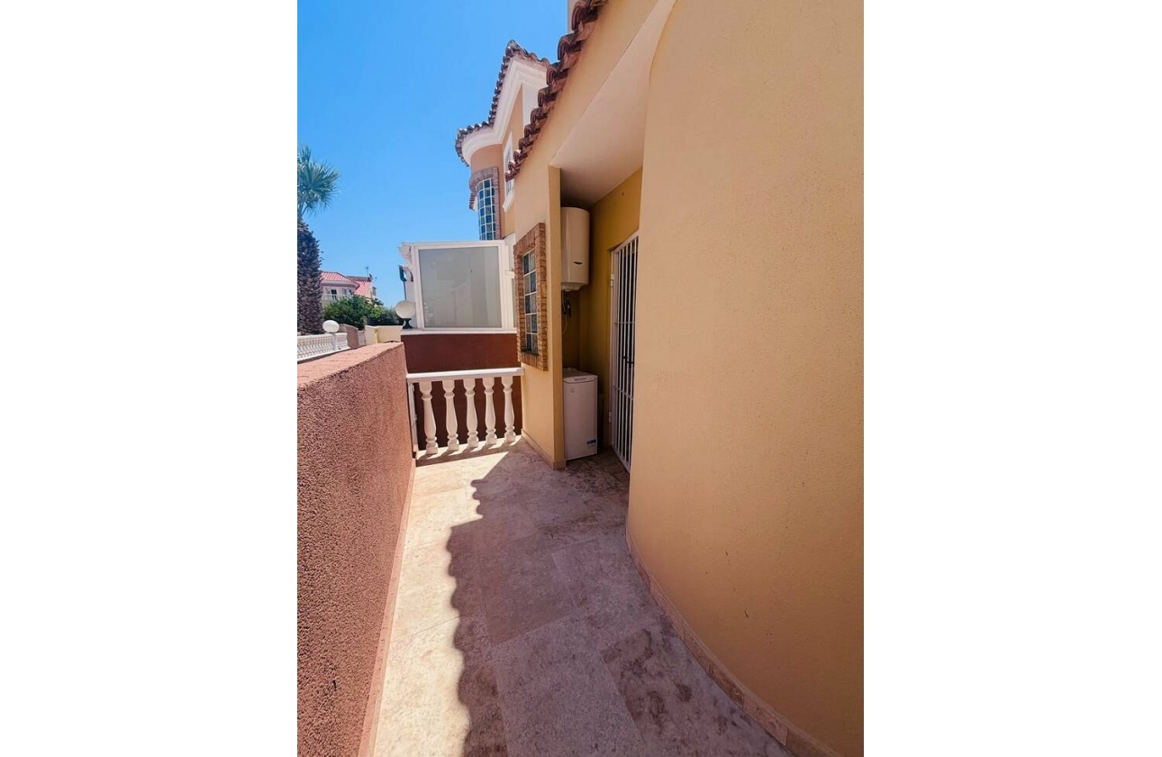 Rynek wtórny - Villa - Orihuela Costa - Villamartín