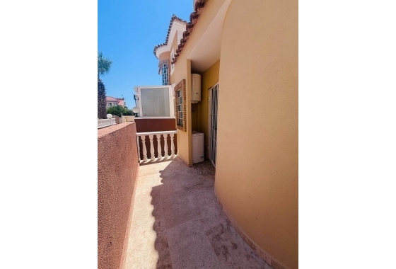 Rynek wtórny - Villa - Orihuela Costa - Villamartín