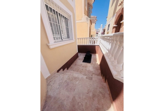 Rynek wtórny - Villa - Orihuela Costa - Villamartín