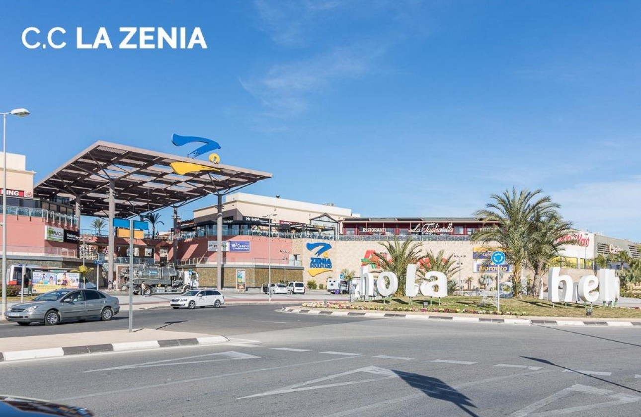 Resale - Semi-detached - Orihuela Costa - Playa Flamenca