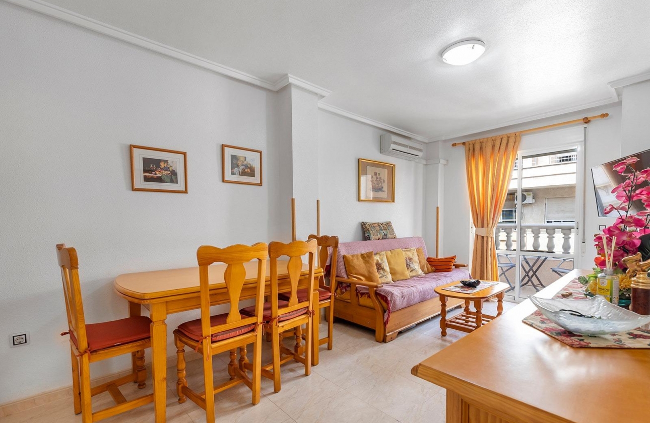 Reventa - Apartment - Torrevieja - Estacion de autobuses