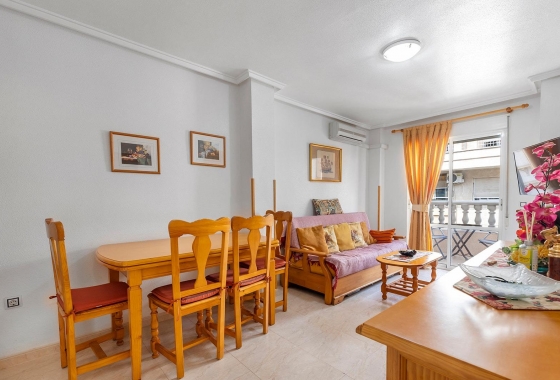 Reventa - Apartment - Torrevieja - Estacion de autobuses