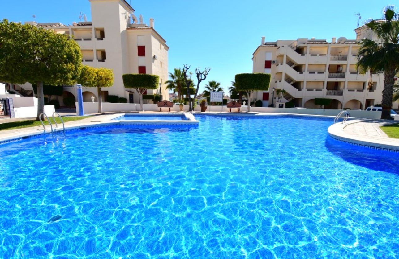 Resale - Apartment - Orihuela Costa - Playa Flamenca
