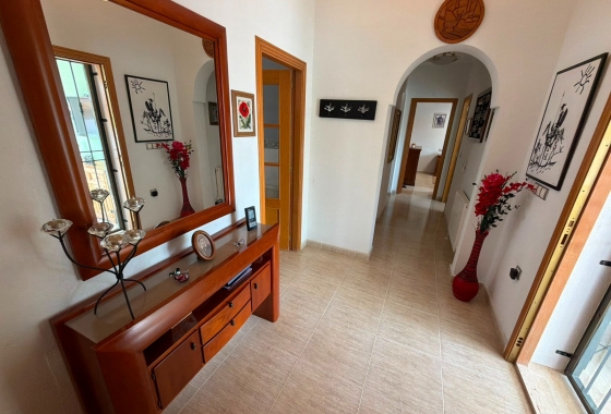 Rynek wtórny - Villa - Los Montesinos - La Herrada