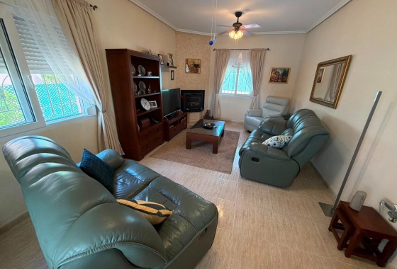Rynek wtórny - Villa - Los Montesinos - La Herrada