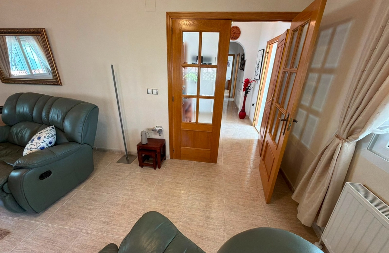 Rynek wtórny - Villa - Los Montesinos - La Herrada