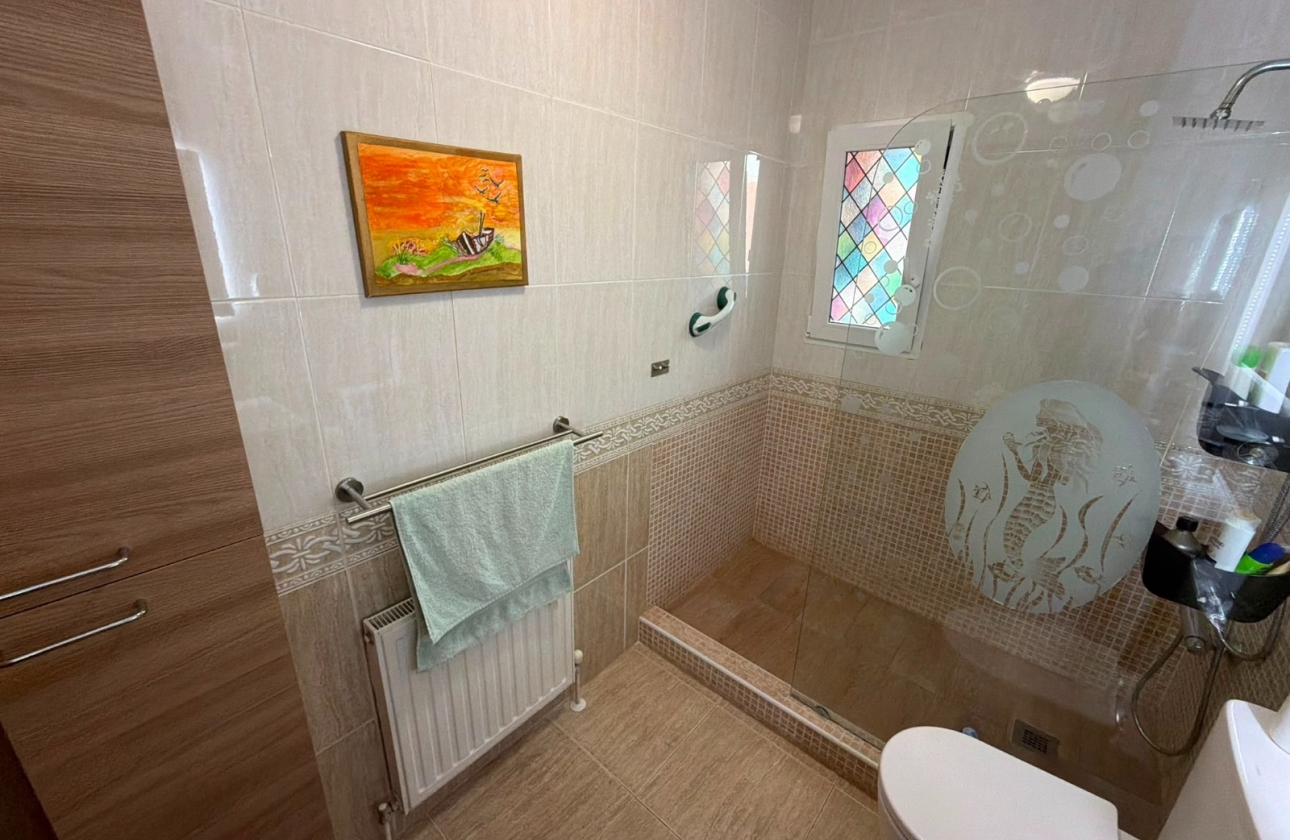 Rynek wtórny - Villa - Los Montesinos - La Herrada