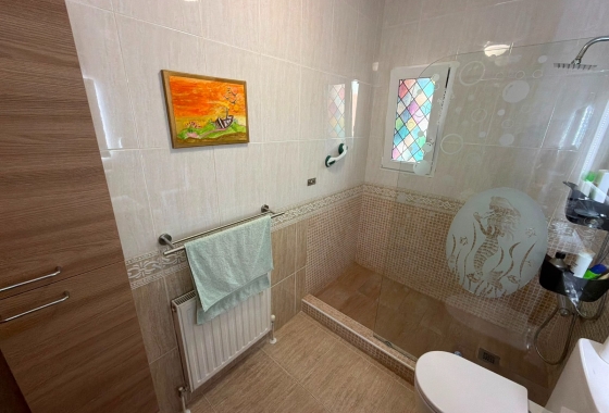 Rynek wtórny - Villa - Los Montesinos - La Herrada