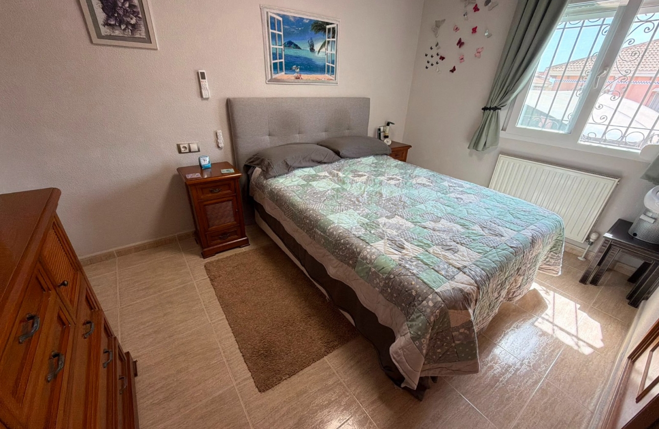 Rynek wtórny - Villa - Los Montesinos - La Herrada
