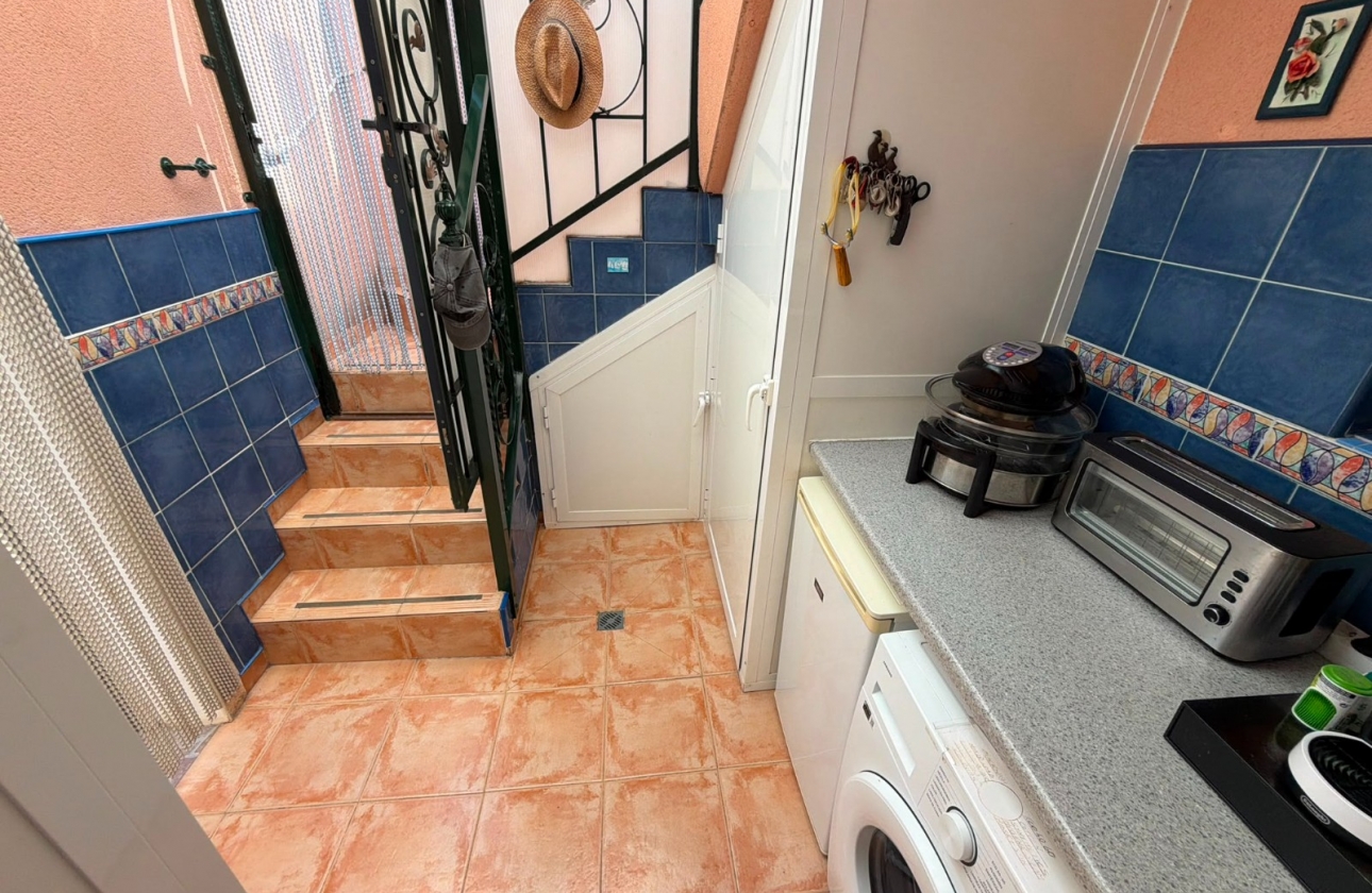 Rynek wtórny - Villa - Los Montesinos - La Herrada