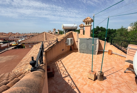 Rynek wtórny - Villa - Los Montesinos - La Herrada