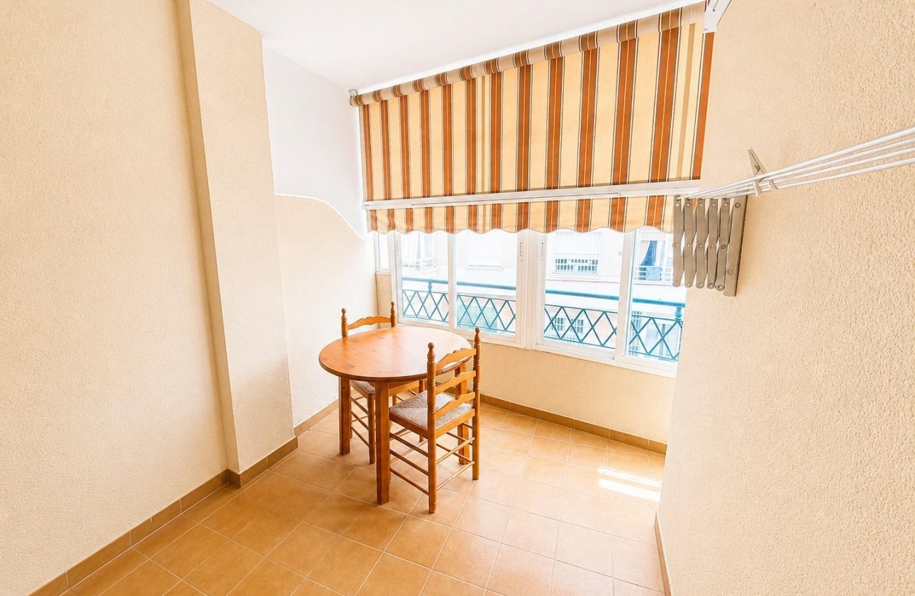Reventa - Apartment - Torrevieja - Estacion de autobuses