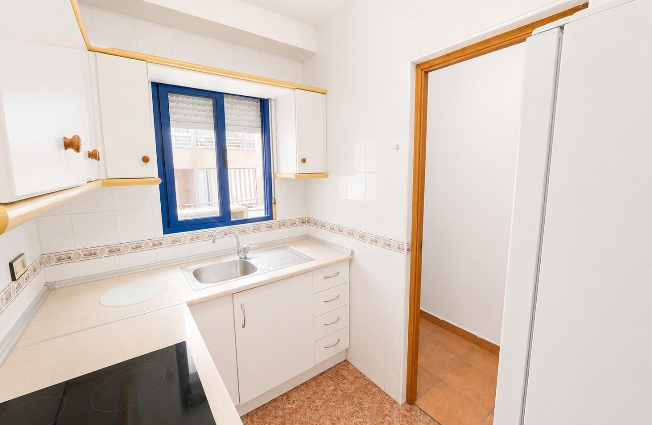 Reventa - Apartment - Torrevieja - Estacion de autobuses