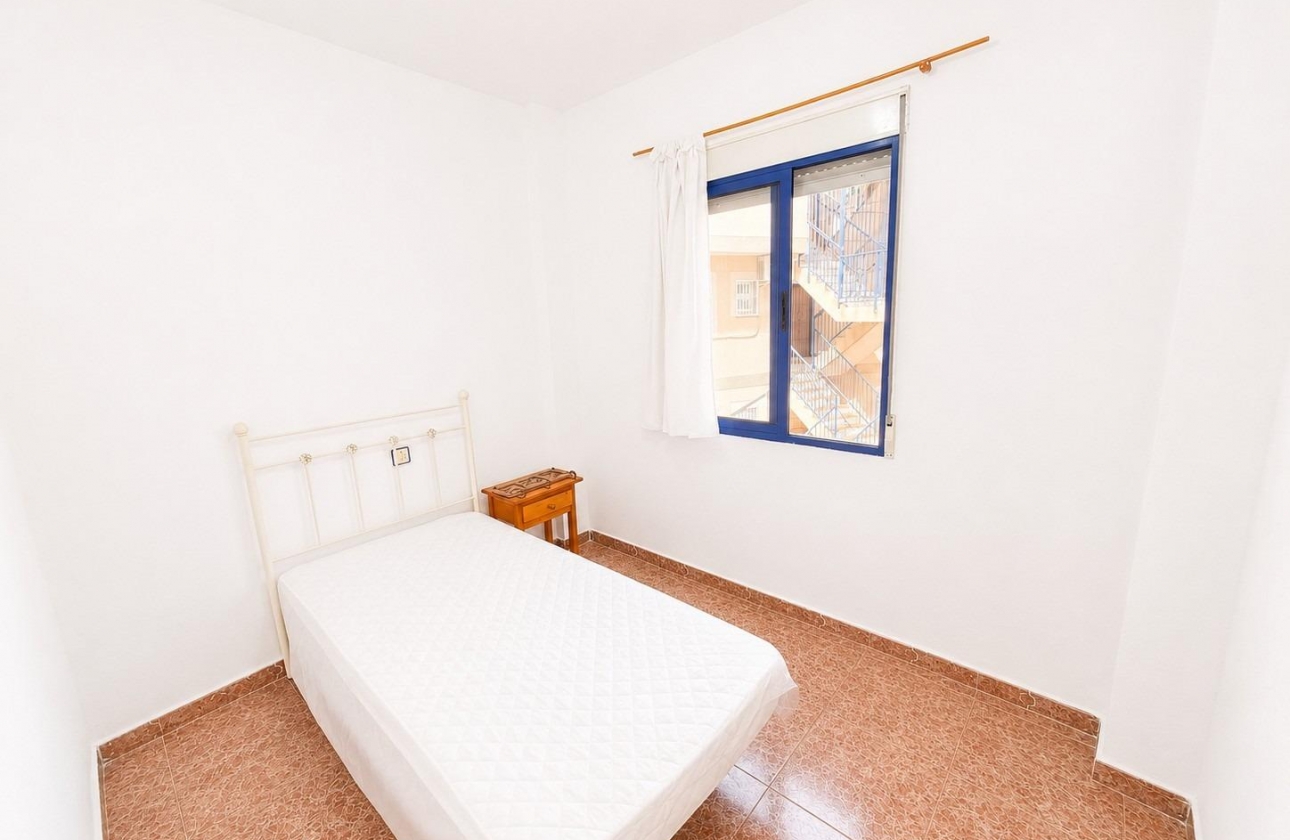 Reventa - Apartment - Torrevieja - Estacion de autobuses