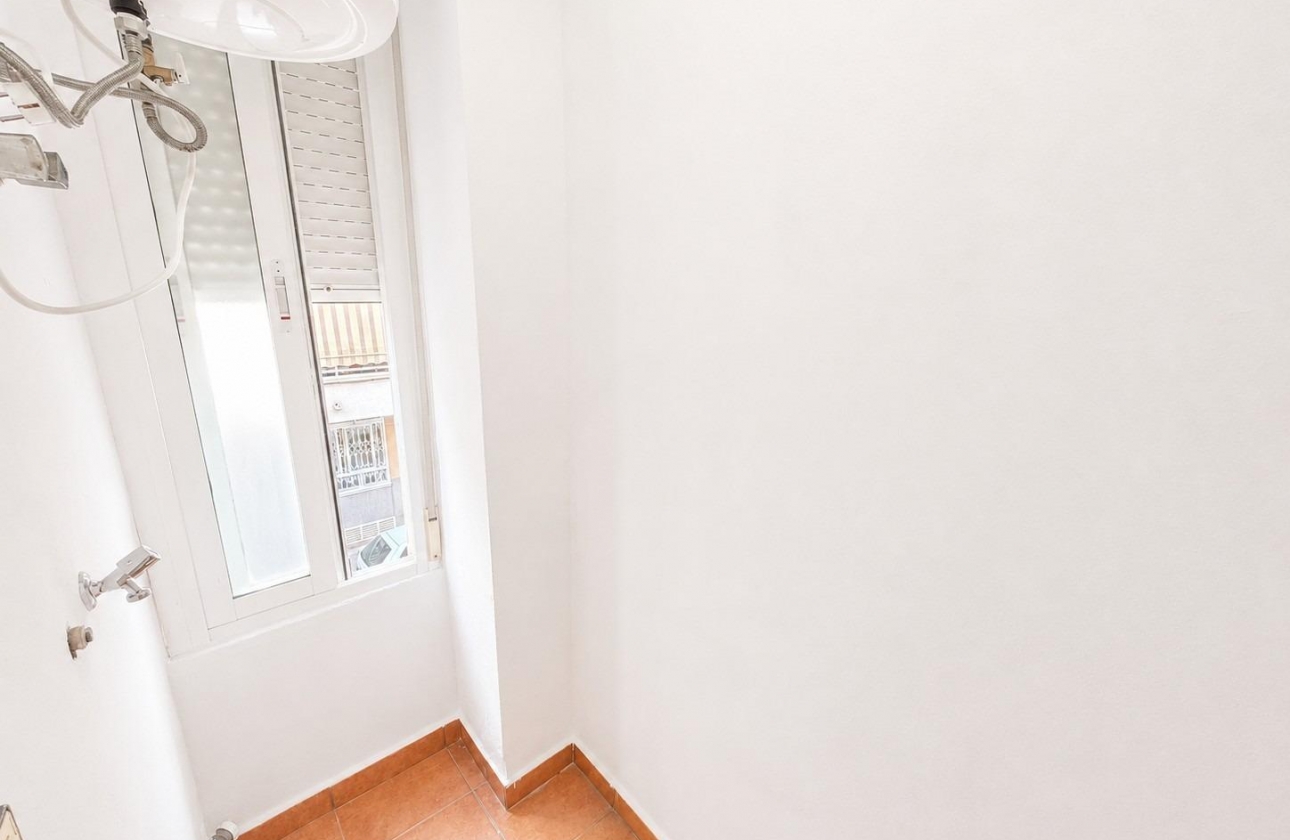 Reventa - Apartment - Torrevieja - Estacion de autobuses