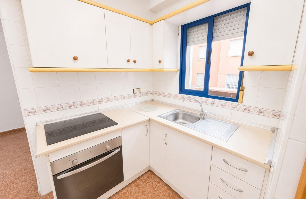 Reventa - Apartment - Torrevieja - Estacion de autobuses