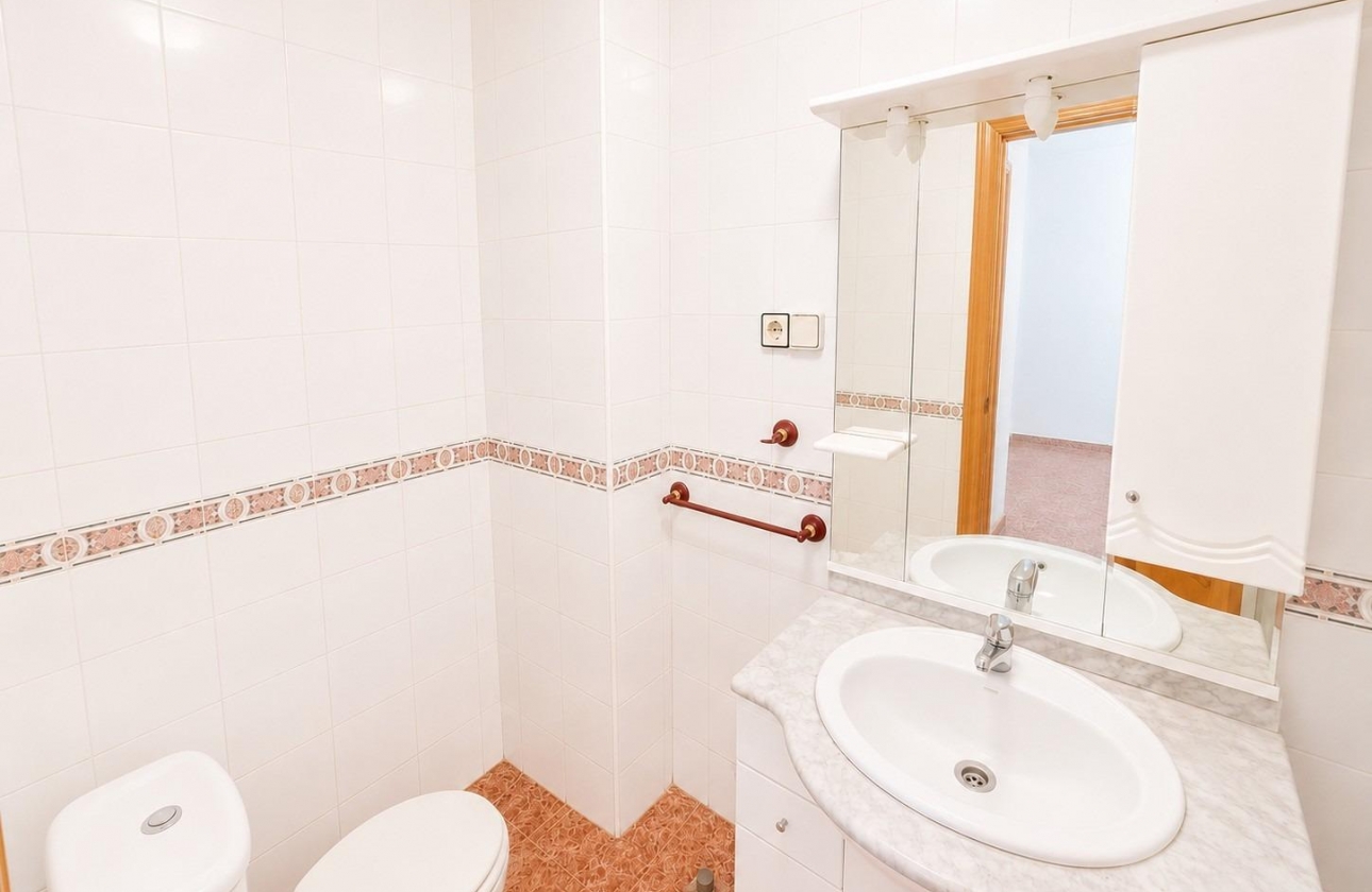 Reventa - Apartment - Torrevieja - Estacion de autobuses