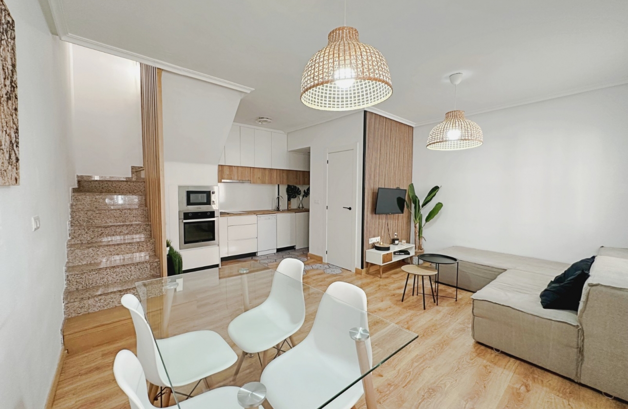Resale - Townhouse - Orihuela Costa - La Zenia
