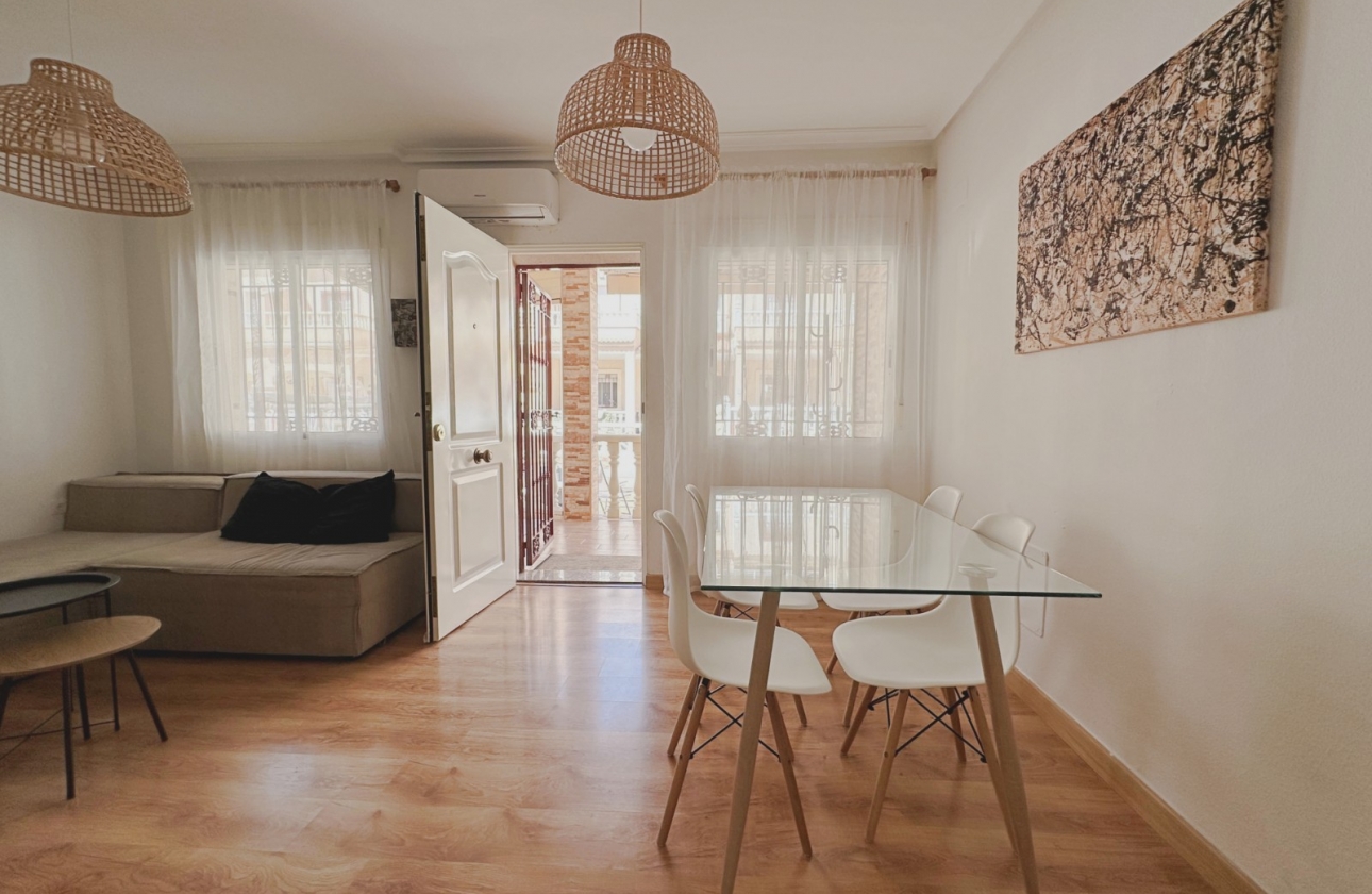 Resale - Townhouse - Orihuela Costa - La Zenia