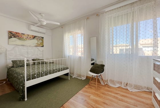 Resale - Townhouse - Orihuela Costa - La Zenia