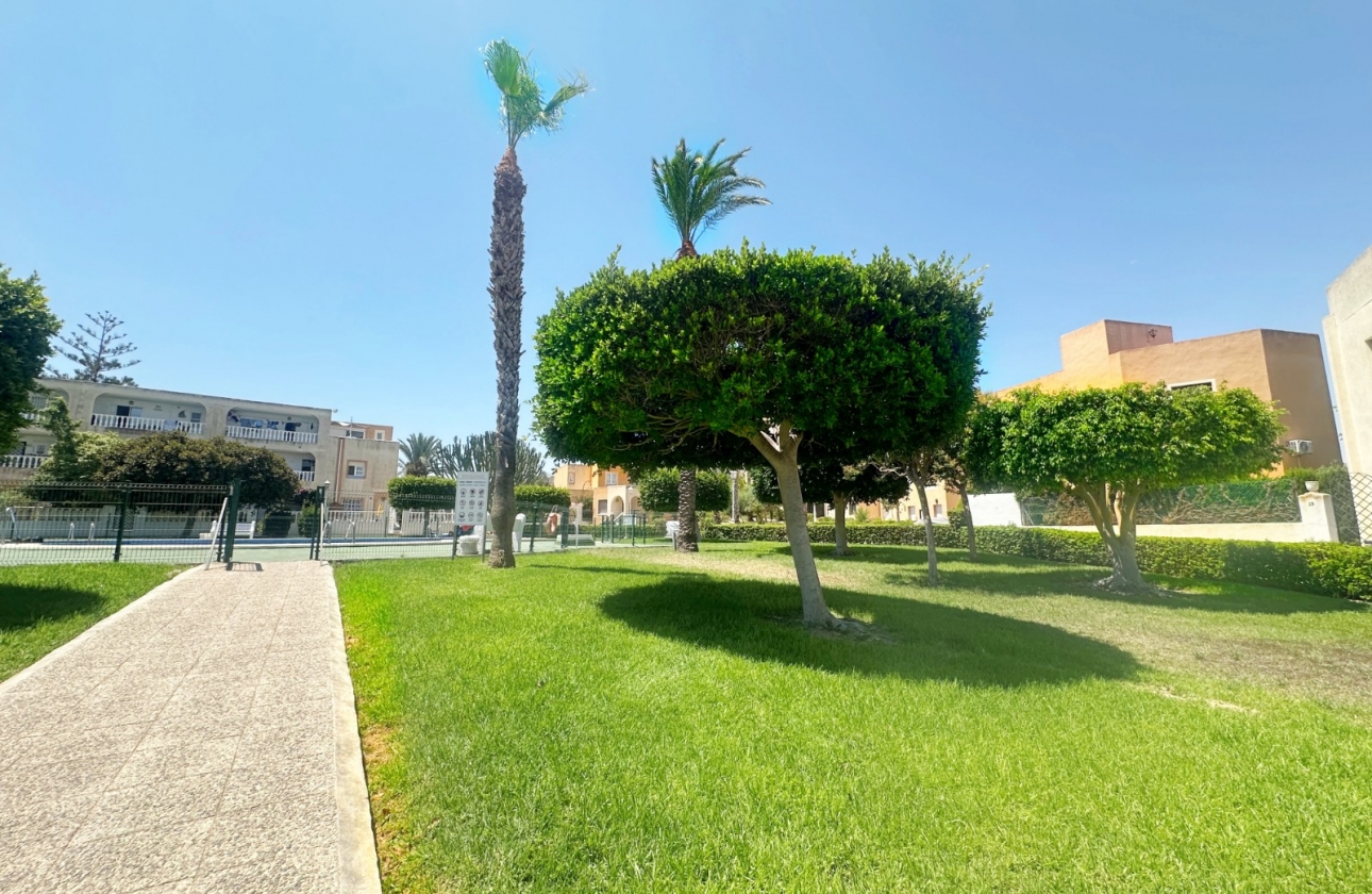 Rynek wtórny - Bungalow - Torrevieja - La Mata