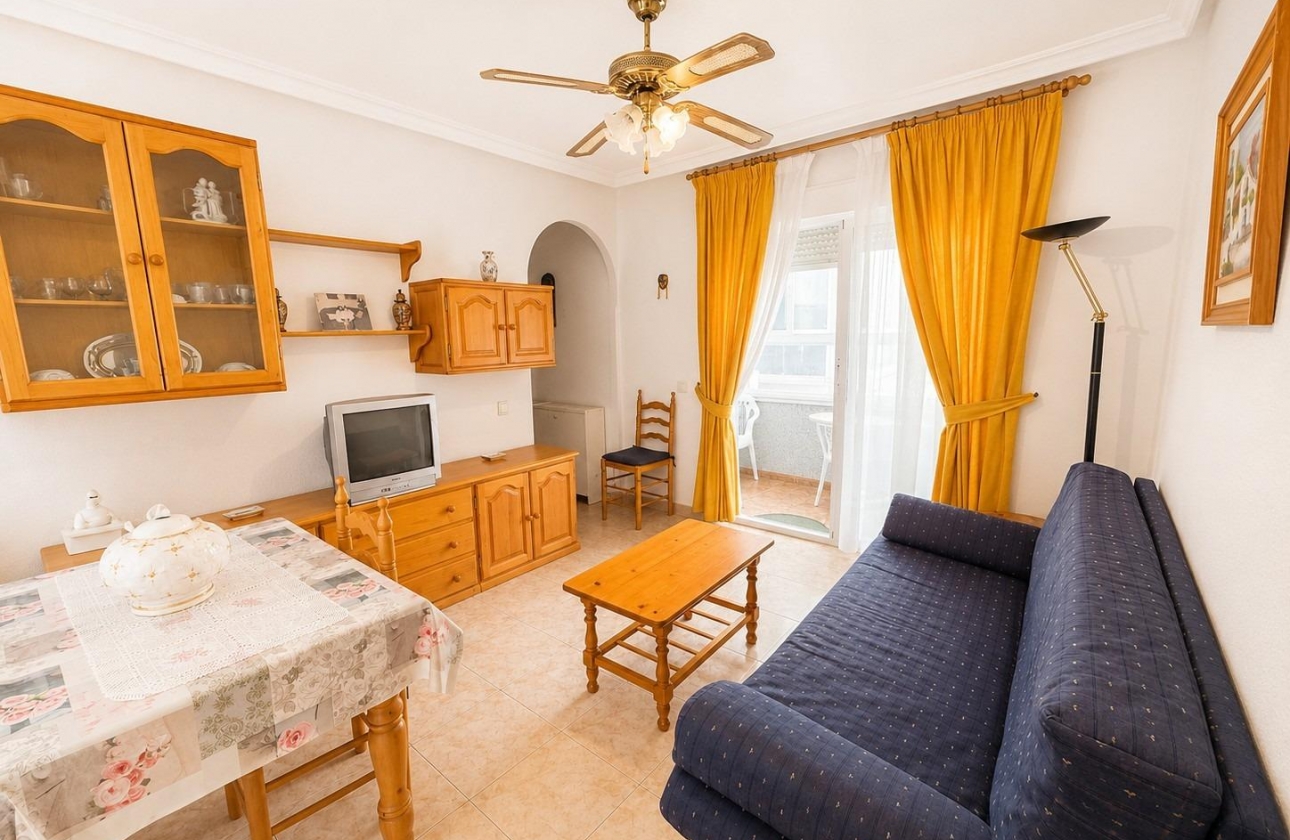Resale - Apartment - Torrevieja - Estacion de autobuses