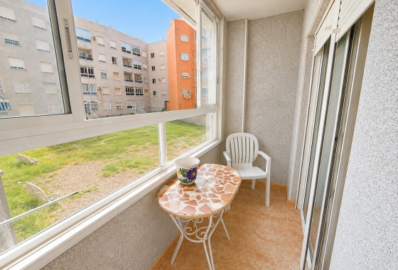 Resale - Apartment - Torrevieja - Estacion de autobuses