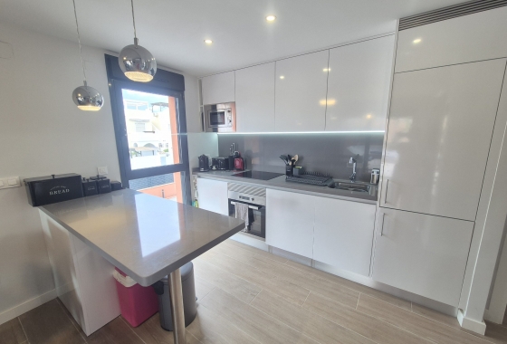 Resale - Apartment - Orihuela Costa