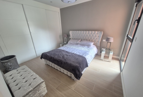 Resale - Apartment - Orihuela Costa