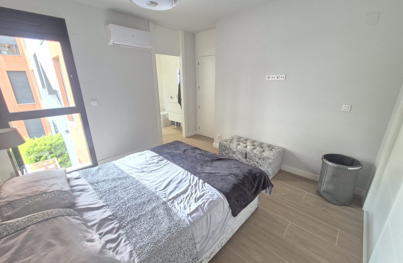 Resale - Apartment - Orihuela Costa