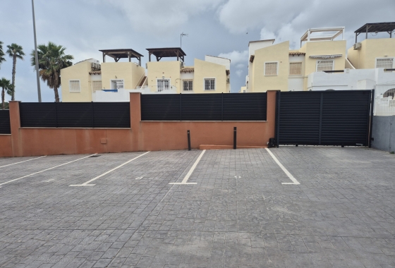 Resale - Apartment - Orihuela Costa