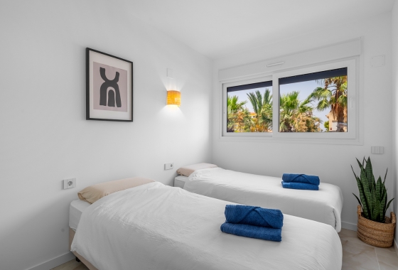 Resale - Apartment - Orihuela Costa - Punta Prima