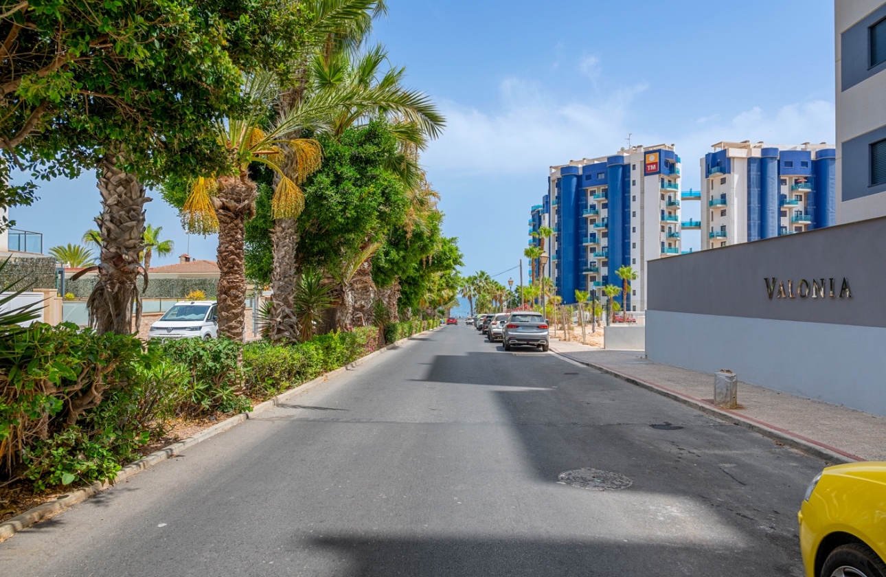 Resale - Apartment - Orihuela Costa - Punta Prima