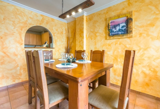 Resale - Apartment - Torrevieja - Acequion