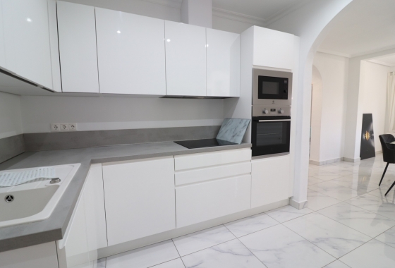 Reventa - Villa - Ciudad Quesada - La Fiesta