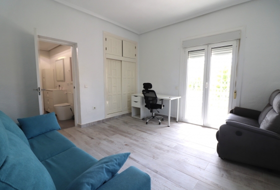 Reventa - Villa - Ciudad Quesada - La Fiesta