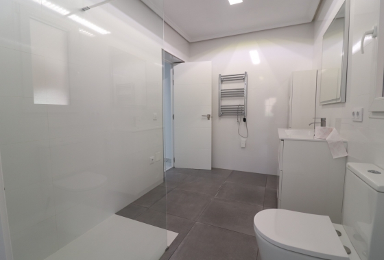 Reventa - Villa - Ciudad Quesada - La Fiesta