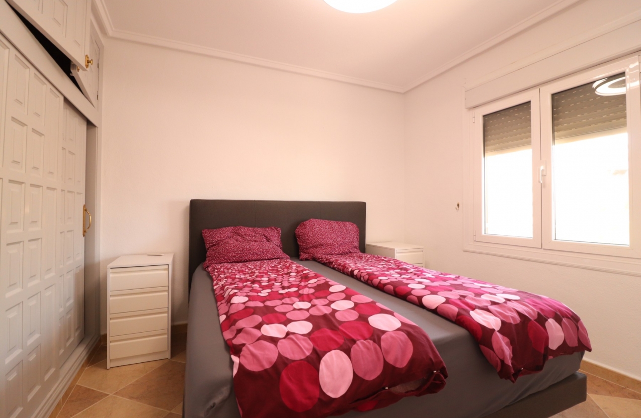 Reventa - Villa - Ciudad Quesada - La Fiesta