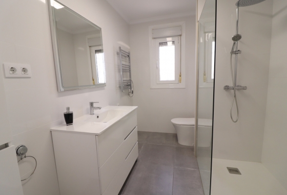 Reventa - Villa - Ciudad Quesada - La Fiesta