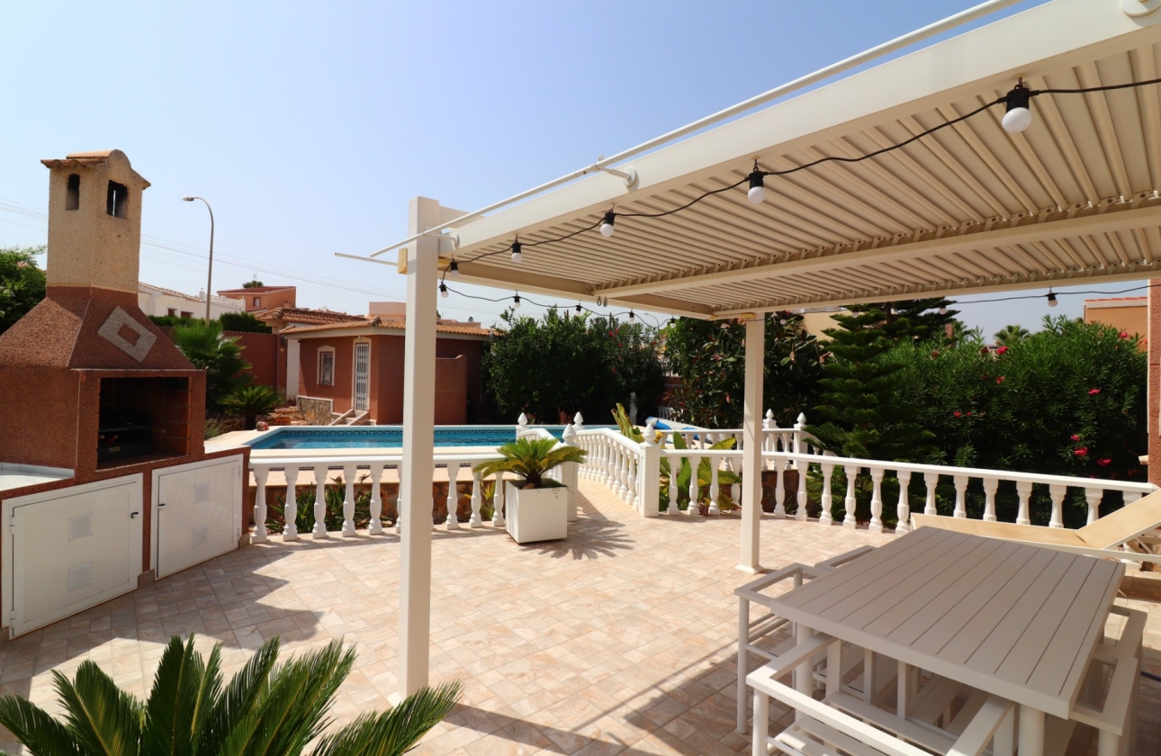 Reventa - Villa - Ciudad Quesada - La Fiesta