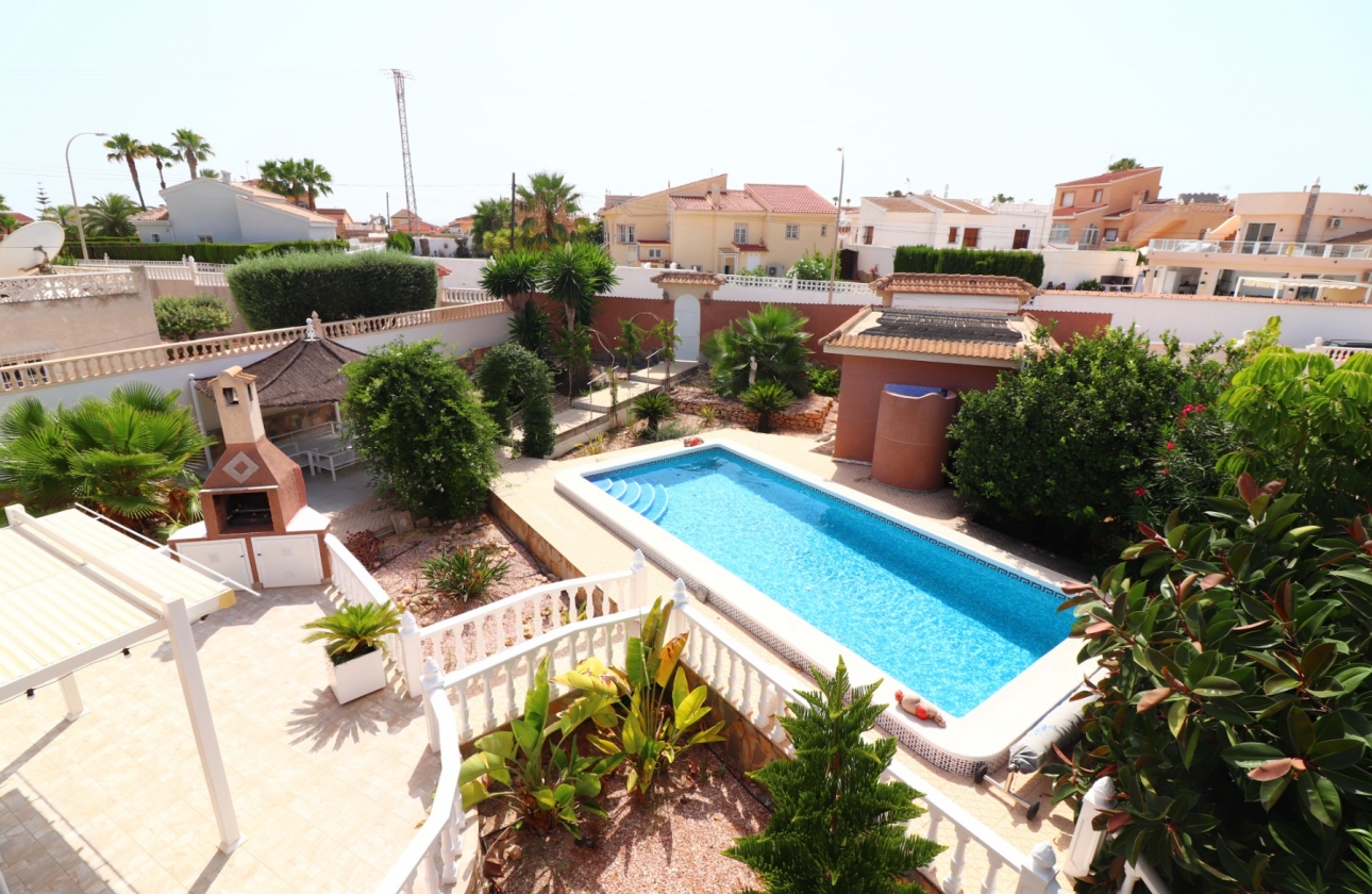 Reventa - Villa - Ciudad Quesada - La Fiesta