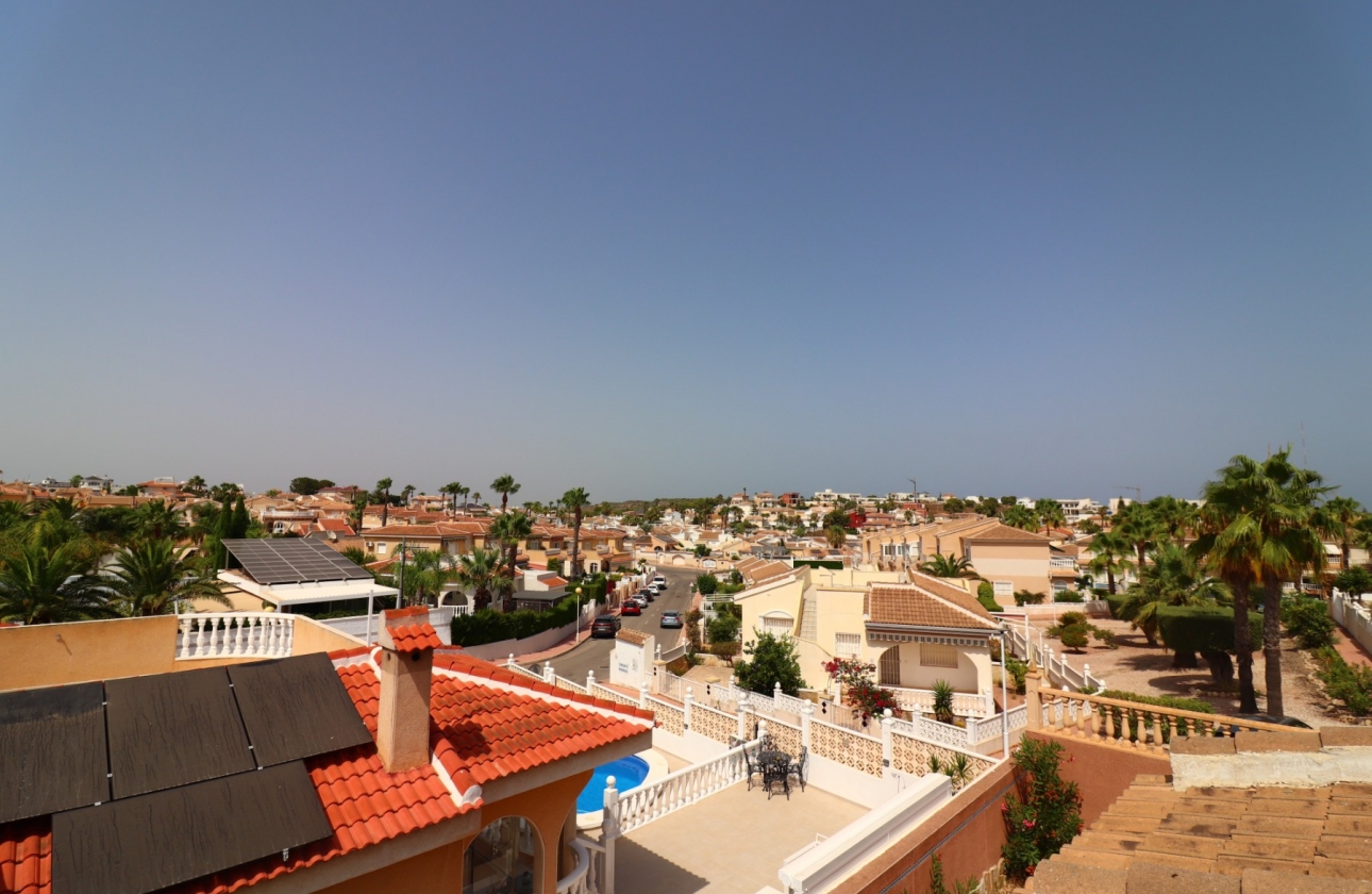 Reventa - Villa - Ciudad Quesada - La Fiesta