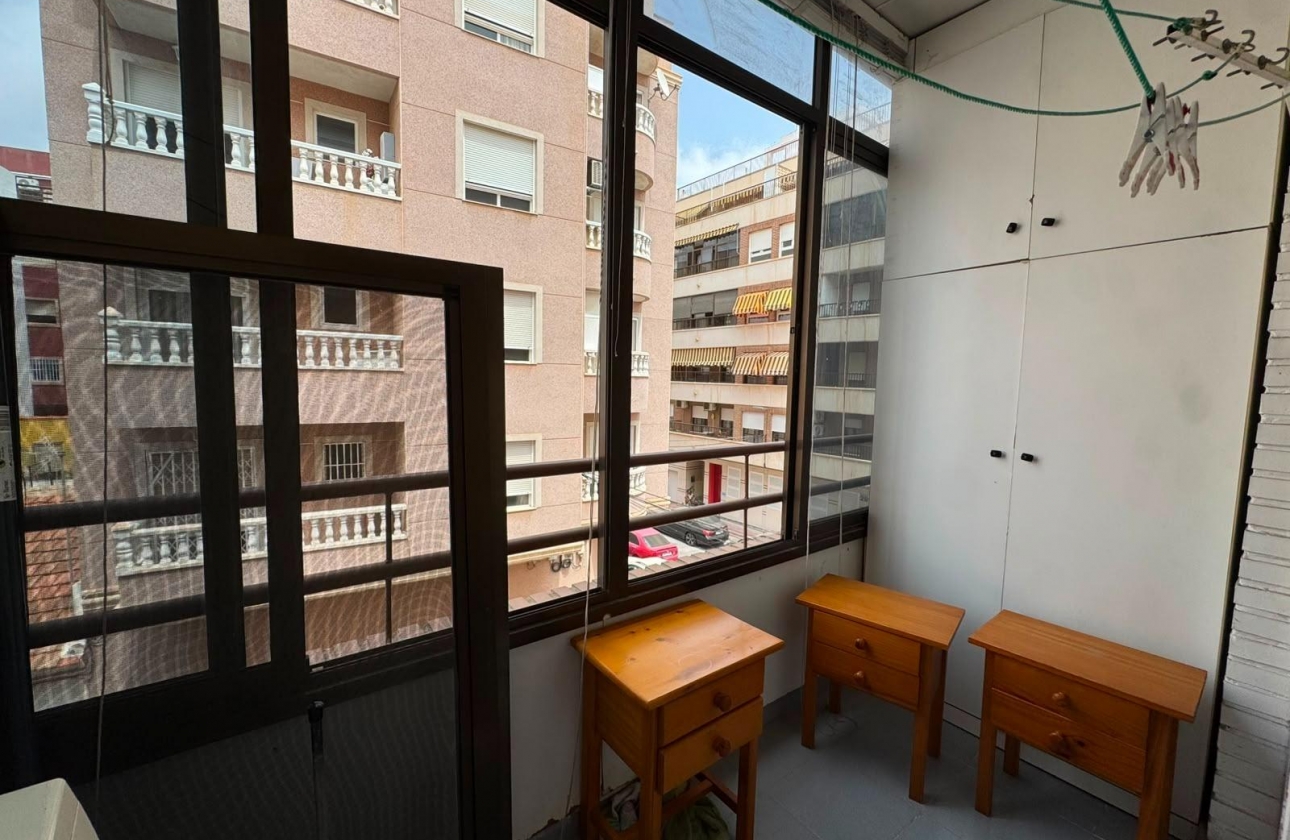 Reventa - Estudio - Torrevieja - Centro