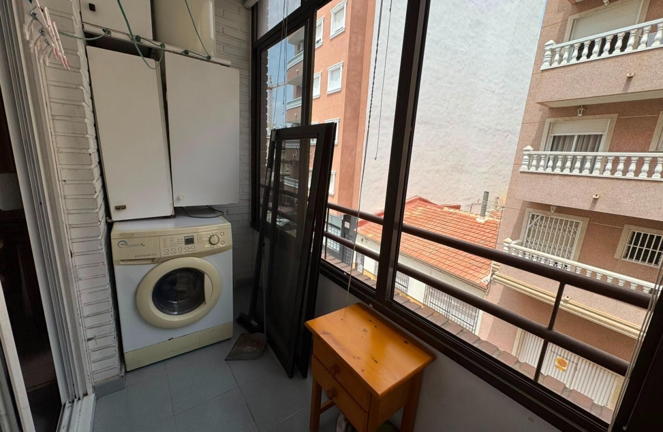 Reventa - Estudio - Torrevieja - Centro