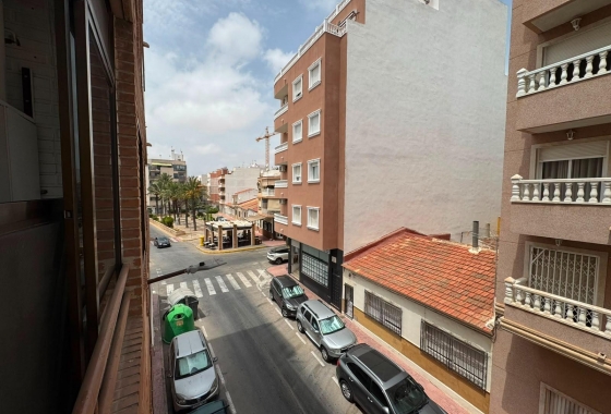 Reventa - Estudio - Torrevieja - Centro