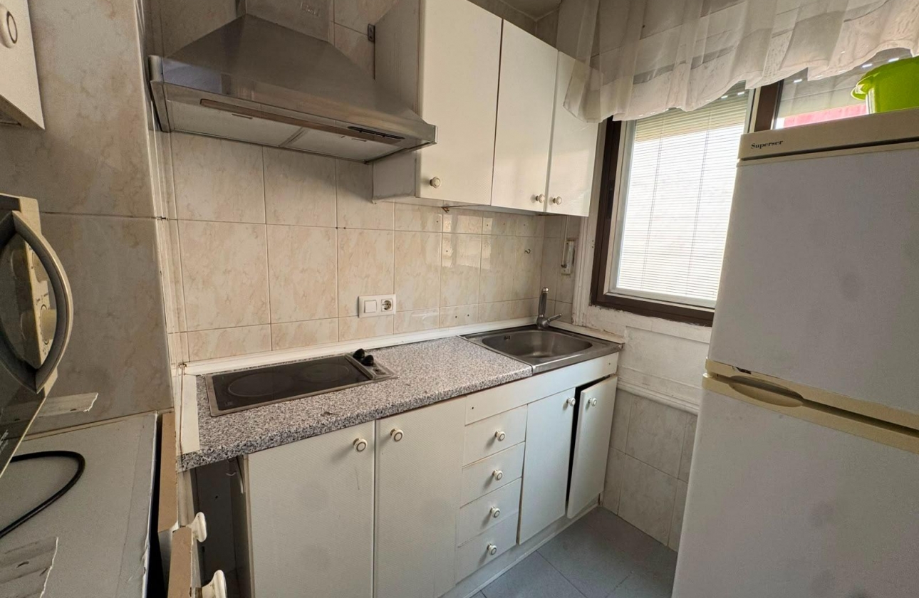 Reventa - Estudio - Torrevieja - Centro