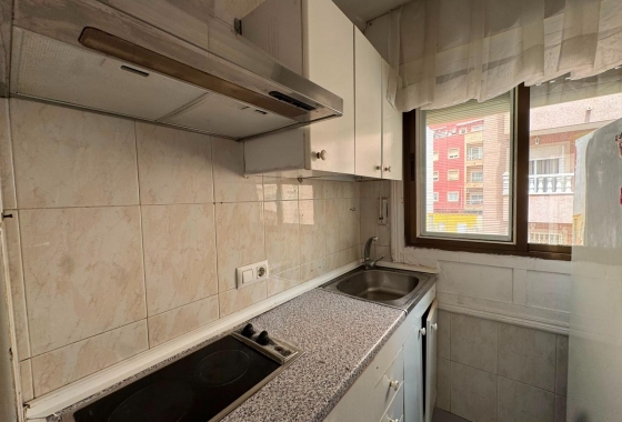 Reventa - Estudio - Torrevieja - Centro