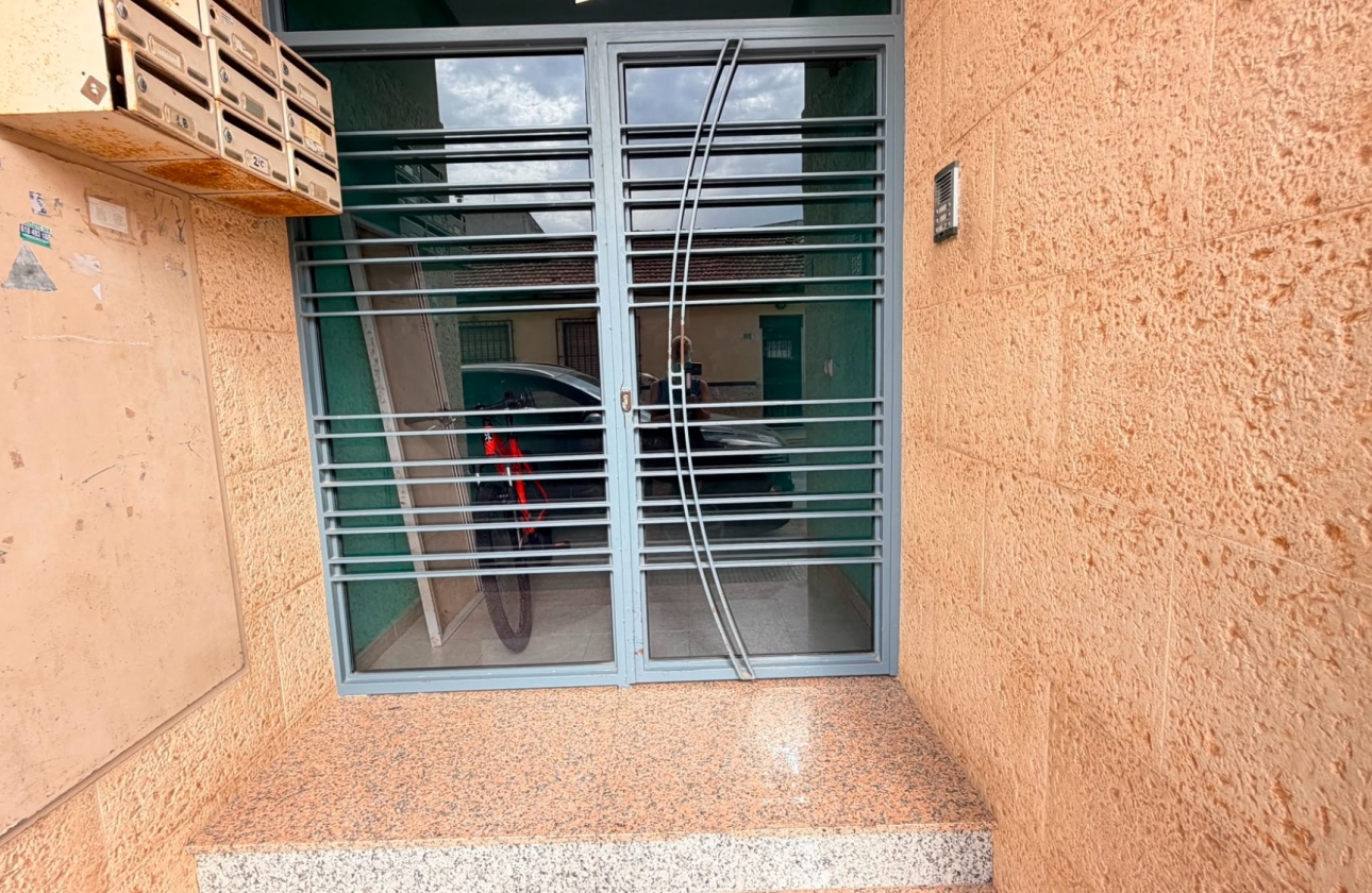 Resale - Apartment - Los Montesinos