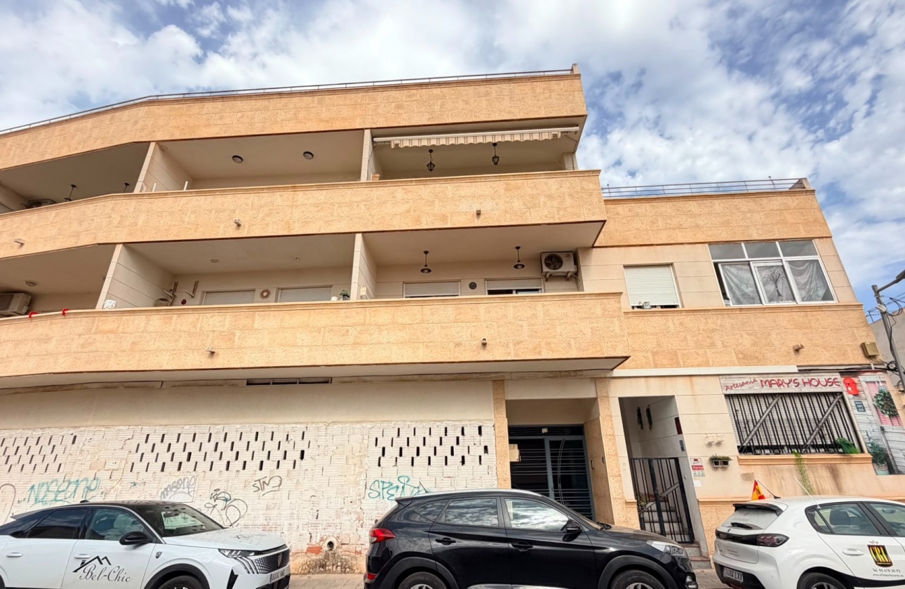 Resale - Apartment - Los Montesinos