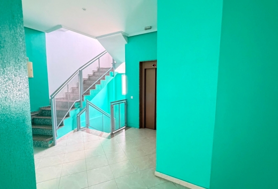 Resale - Apartment - Los Montesinos